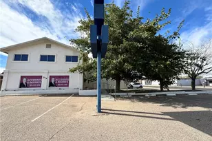 519 Hall St, Kingman, AZ 86401 - Photo 1