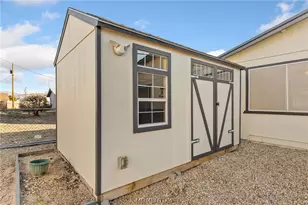 2012 Kingston Dr, Bullhead City, AZ 86442 - Photo 32