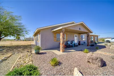 885 S Aztec Road, Golden Valley, AZ 86413 - Photo 2
