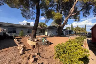 975 Crestwood Dr, Kingman, AZ 86409 - Photo 2