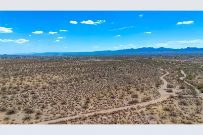 306-47-007B W Burro Road, Golden Valley, AZ 86413 - Photo 20