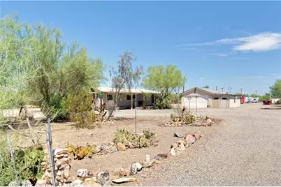 256 W Pyramid Lane, Quartzsite, AZ 85346 - Photo 4