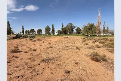 9729 N Pebble Drive, Kingman, AZ 86401 - Photo 4