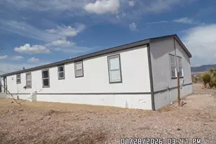6797 N Parker Rd, Golden Valley, AZ 86413 - Photo 12