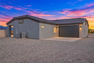 1477 Rio Vista Dr, Bullhead City, AZ 86442 - Photo 2