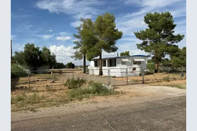 1385 E Ames Avenue, Kingman, AZ 86409 - Photo 1