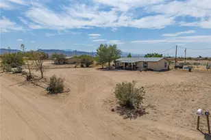 5146 W Burro Dr, Golden Valley, AZ 86413 - Photo 2
