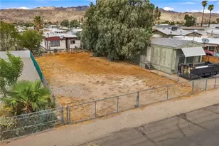 1875 Oliver, Bullhead City, AZ 86442 - Photo 1