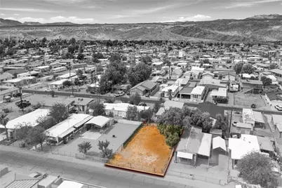 1875 Oliver, Bullhead City, AZ 86442 - Photo 8