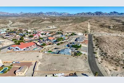 2881 Country Hills Road, Bullhead City, AZ 86442 - Photo 10