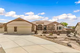 2708 Discovery Rd, Bullhead City, AZ 86442 - Photo 2