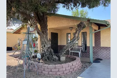 2034 Chicago Avenue, Kingman, AZ 86401 - Photo 2