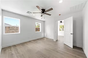 2071 Sweetwater Dr, Bullhead City, AZ 86442 - Photo 14