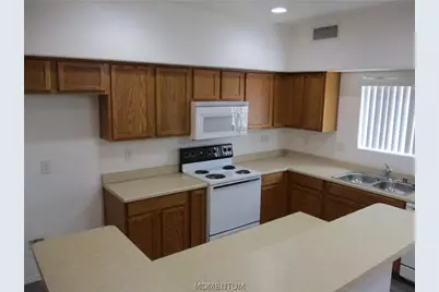 1765 Central Avenue #302, Bullhead City, AZ 86442 - Photo 4