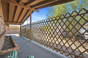 1948 Avalon Dr, Bullhead City, AZ 86442 - Photo 8