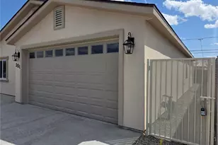 520 Harbor Dr, Bullhead City, AZ 86442 - Photo 2