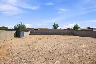574 Holly St, Bullhead City, AZ 86442 - Photo 46
