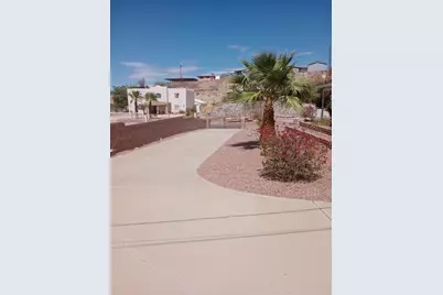 1803 Escalera Circle Circle, Bullhead City, AZ 86442 - Photo 8