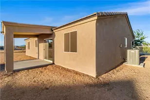 479 S Gln Cyn Rd, Golden Valley, AZ 86413 - Photo 14