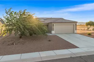 479 S Gln Cyn Rd, Golden Valley, AZ 86413 - Photo 8