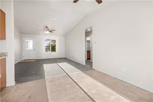 479 S Gln Cyn Rd, Golden Valley, AZ 86413 - Photo 24