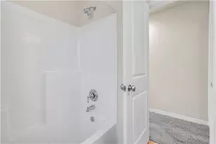 479 S Gln Cyn Rd, Golden Valley, AZ 86413 - Photo 36