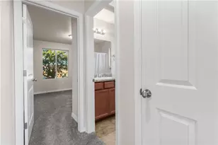479 S Gln Cyn Rd, Golden Valley, AZ 86413 - Photo 38