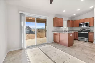 479 S Gln Cyn Rd, Golden Valley, AZ 86413 - Photo 48