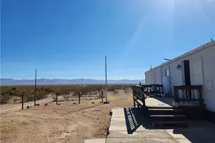 709 S Estrella Rd, Golden Valley, AZ 86413 - Photo 2