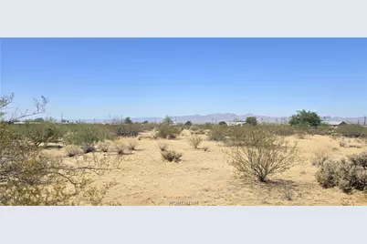 306-07-098 N Hano Road, Golden Valley, AZ 86413 - Photo 4