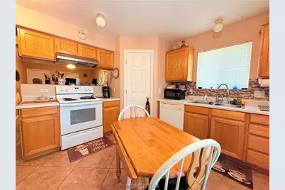 563 Coral Reef Drive, Bullhead City, AZ 86442 - Photo 16