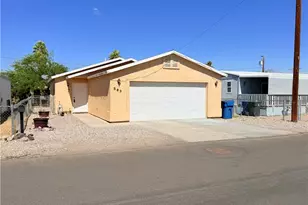563 Coral Reef Dr, Bullhead City, AZ 86442 - Photo 1