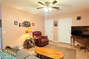 563 Coral Reef Dr, Bullhead City, AZ 86442 - Photo 6