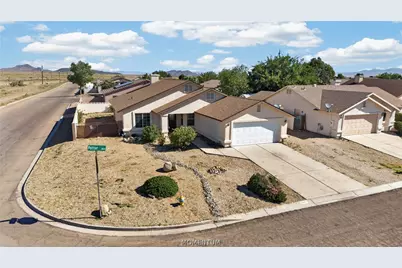 3751 E Potter Avenue, Kingman, AZ 86409 - Photo 2