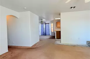 921 Holly St, Bullhead City, AZ 86442 - Photo 10