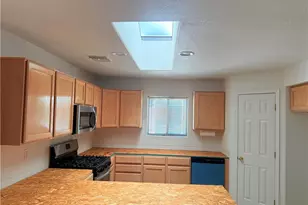 921 Holly St, Bullhead City, AZ 86442 - Photo 18
