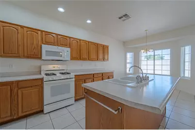 2053 Gene Autry Drive, Kingman, AZ 86409 - Photo 8