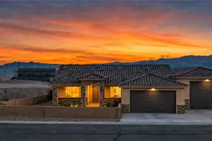 3195 Canyon De Chelly Dr, Bullhead City, AZ 86429 - Photo 2
