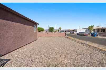1970 Diamond Drive, Bullhead City, AZ 86442 - Photo 30