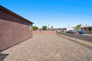1970 Diamond Dr, Bullhead City, AZ 86442 - Photo 30