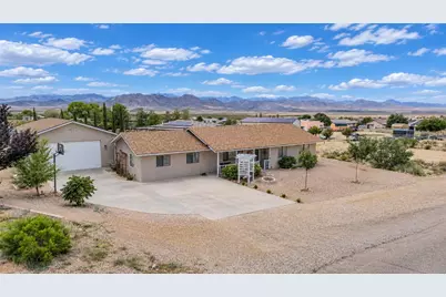 9189 N Vista Drive, Kingman, AZ 86401 - Photo 1