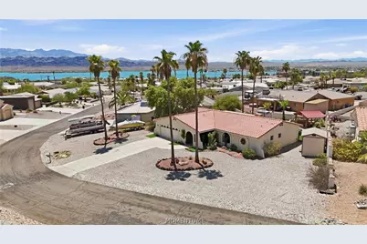 1821 Combat Drive, Lake Havasu, AZ 86403 - Photo 1