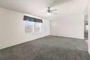 868 S Colorado Rd, Golden Valley, AZ 86413 - Photo 12