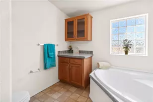 868 S Colorado Rd, Golden Valley, AZ 86413 - Photo 18