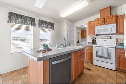 868 S Colorado Road, Golden Valley, AZ 86413 - Photo 24