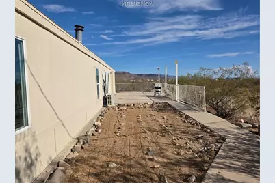 4371 W Belle Drive, Golden Valley, AZ 86413 - Photo 4