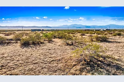 2418 S Concho Road, Golden Valley, AZ 86413 - Photo 10