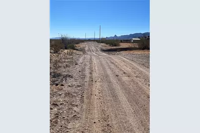 2418 S Concho Road, Golden Valley, AZ 86413 - Photo 24