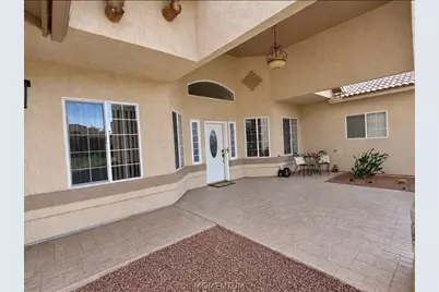 694 Country Club Drive, Kingman, AZ 86401 - Photo 4
