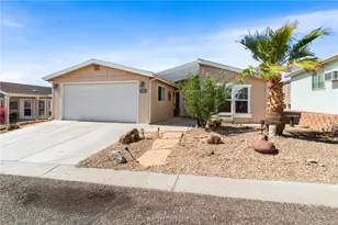 2553 Hillcrest Park Dr, Bullhead City, AZ 86429 - Photo 38